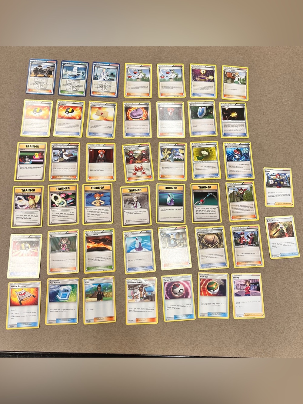 Pokémon Trainer TCG Bundle 44 Cards